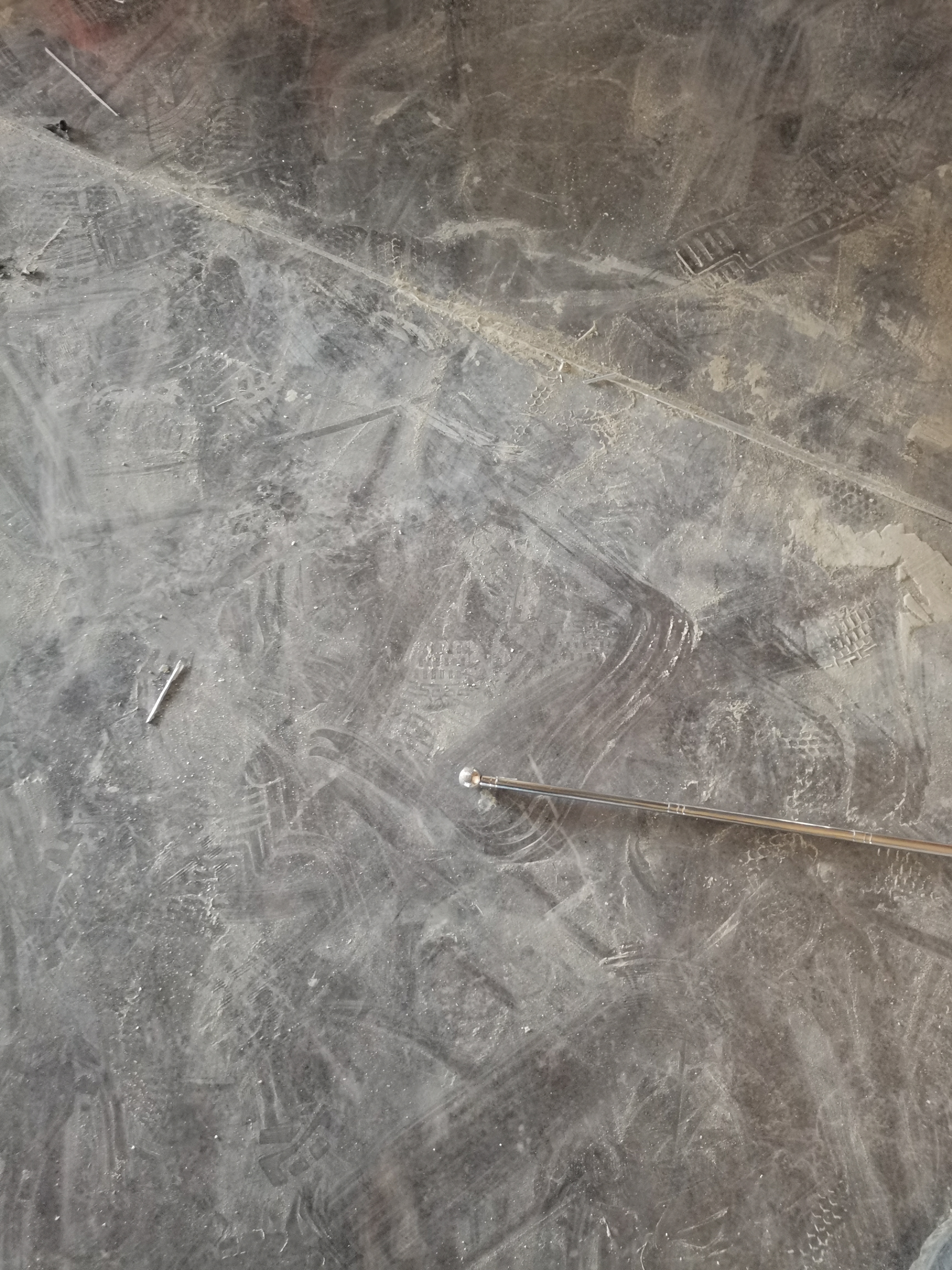 瓷砖坏了咋办(瓷砖损坏如何修复) 瓷砖坏了咋办(瓷砖损坏如何修复)